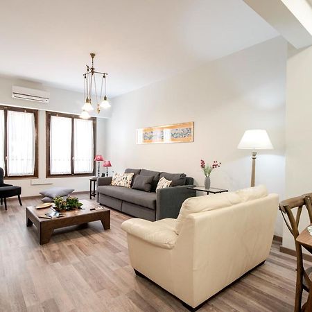 ¨Socrates¨ Traditional Apartment In The Center Of Athen Exterior foto